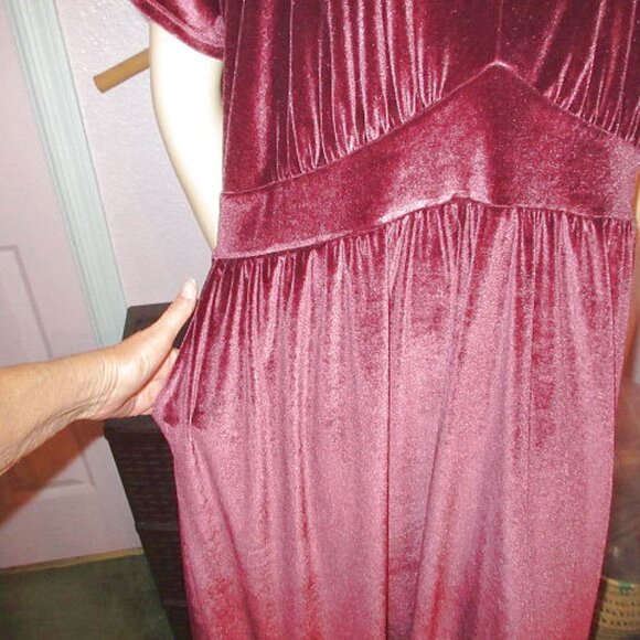 Torrid Velvet Tiered Maxi Dress Size 4X Pockets Witchy Goth Grunge Steampunk NEW - Picture 4 of 12